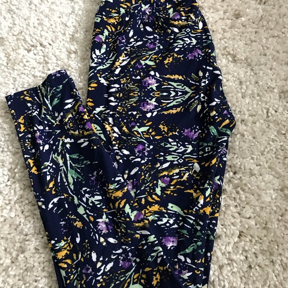 OS lularoe - Picture 2 of 3
